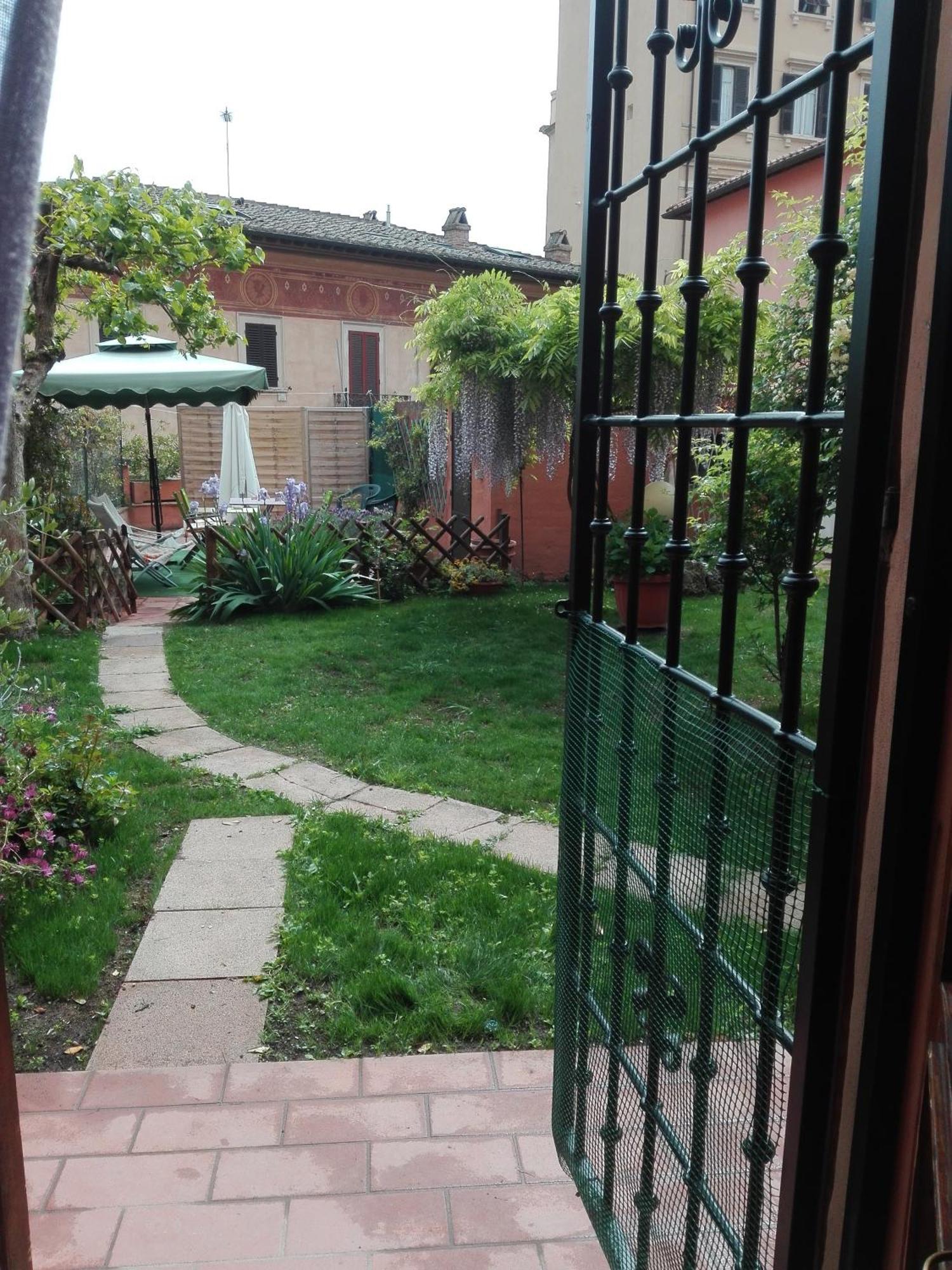 Al Giardino Di Alice Bed & Breakfast Perugia Exterior photo