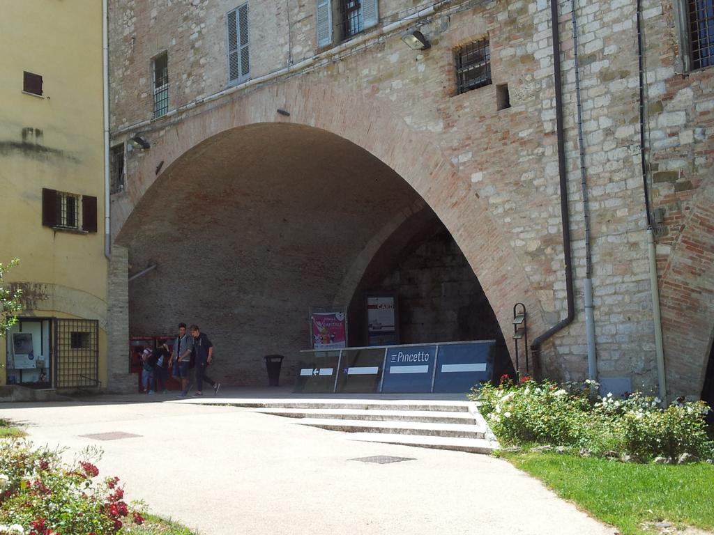 Al Giardino Di Alice Bed & Breakfast Perugia Exterior photo