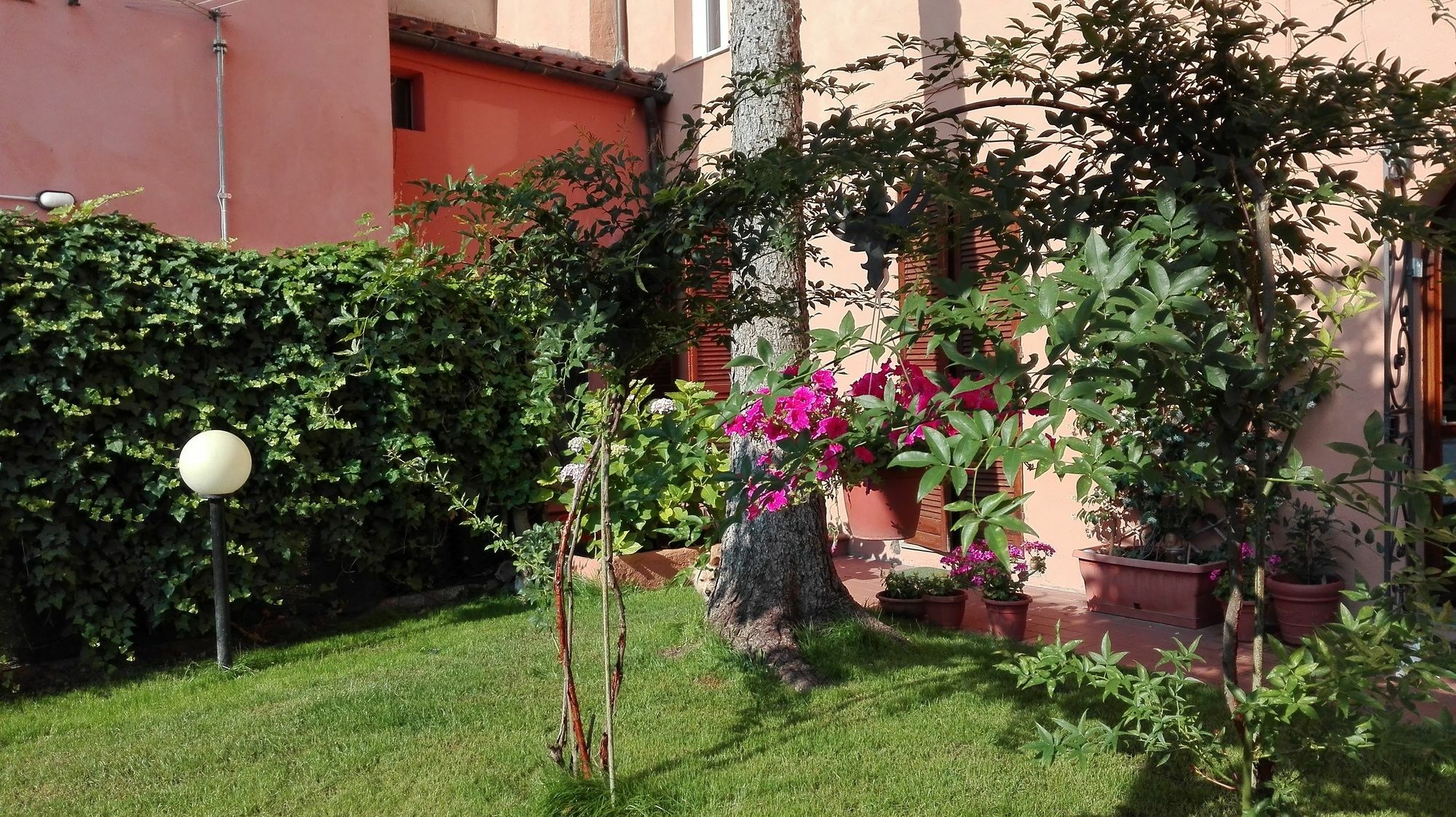 Al Giardino Di Alice Bed & Breakfast Perugia Exterior photo